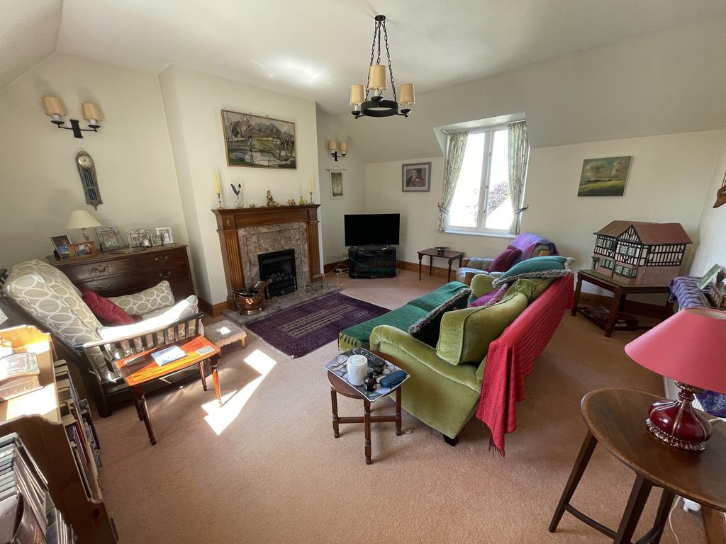 Sitting room a.JPG