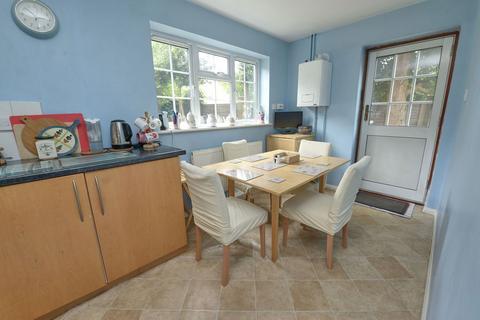 17 Doyle Gardens, Yateley, GU46 6XY