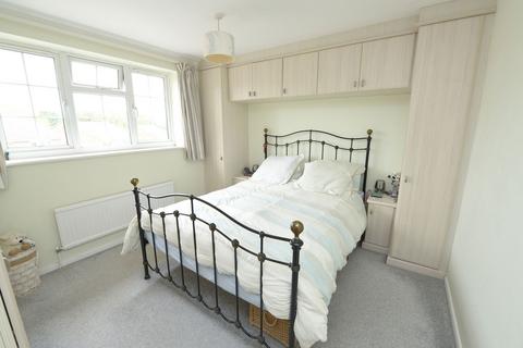 17 Doyle Gardens, Yateley, GU46 6XY