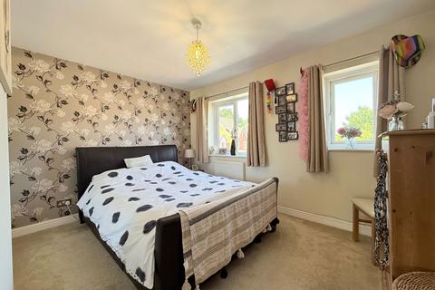 5 Elkington Croft, Shirley, Solihull, B90 4PB