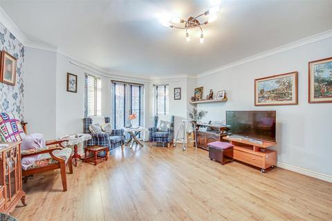 2 bedroom apartment for sale, Albert Road, Southport PR9
