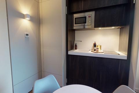 Studio to rent, Staines Road