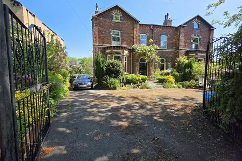7 bedroom semi-detached house for sale, Park Road, Dewsbury, WF13