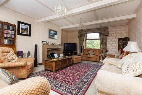 undefined, Lamb Hall Road, Huddersfield HD3