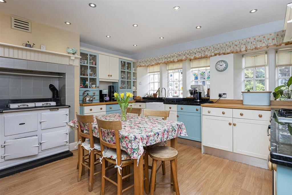 Dining Kitchen
