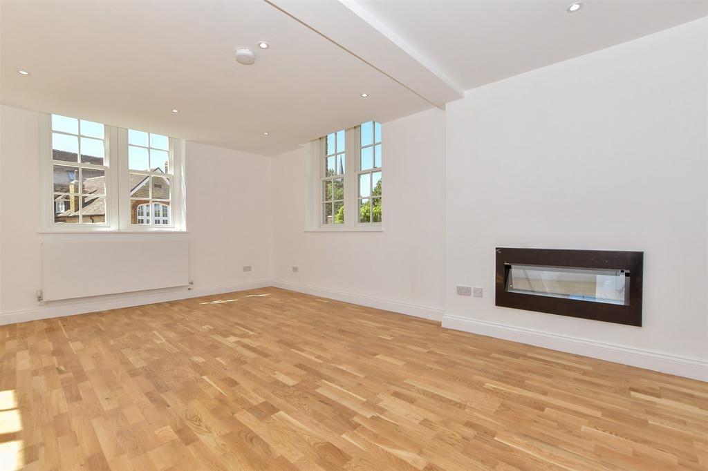 Kitchen/ Lounge