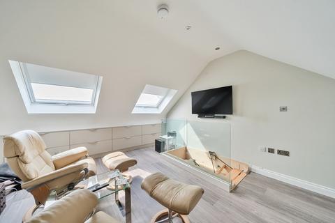 2 bedroom apartment for sale, Lake Avenue, Poole, Dorset