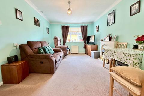 2 bedroom flat for sale, Hameldown Way, Newton Abbot TQ12