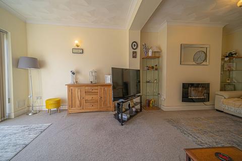 3 Clairwain, New Inn, Pontypool, NP4 0QA