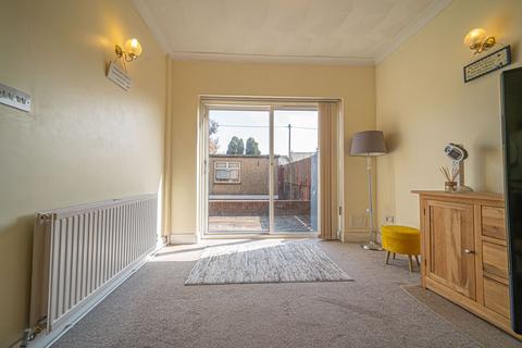 3 Clairwain, New Inn, Pontypool, NP4 0QA