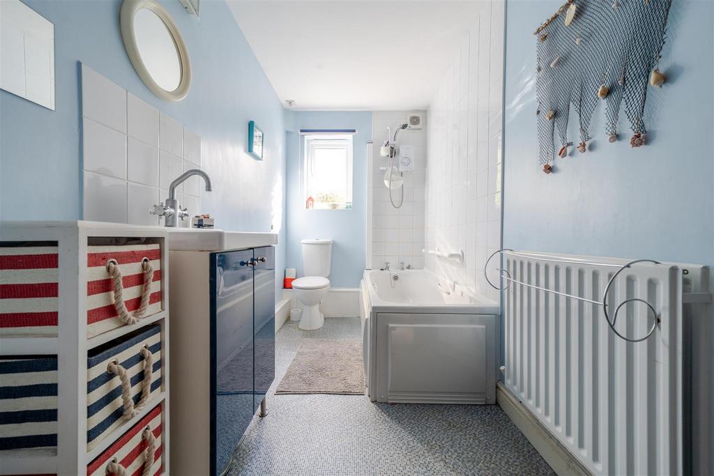 Family bathroom