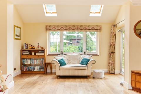 5 bedroom detached house for sale, Chiltern Hill, Chalfont Heights Estate, Chalfont St. Peter