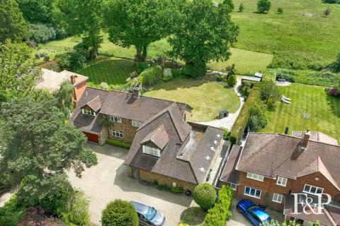 5 bedroom detached house for sale, Chiltern Hill, The Chalfont Heights Estate, Chalfont St. Peter