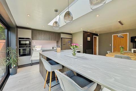 4 bedroom detached house for sale, Greenlee Drive, Newcastle upon Tyne, NE7