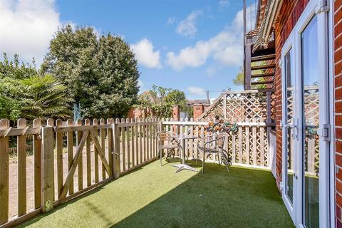 2 bedroom ground floor flat for sale, Lane End Road, Bembridge, Isle of Wight