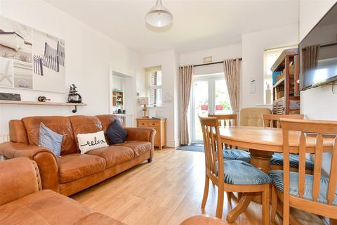 2 bedroom ground floor flat for sale, The Willows, Bembridge PO35