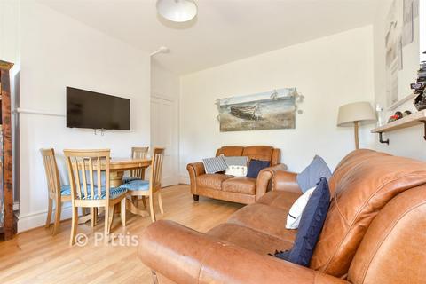 2 bedroom ground floor flat for sale, The Willows, Bembridge PO35