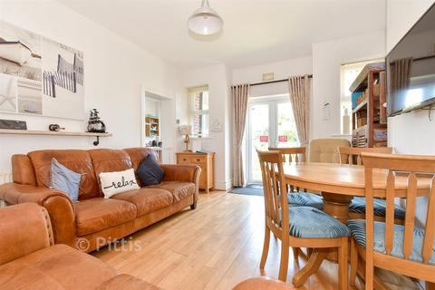 2 bedroom ground floor flat for sale, The Willows, Bembridge PO35