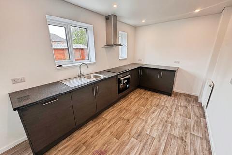 30 High Hazel Road, Moorends, Doncaster, DN8 4QB