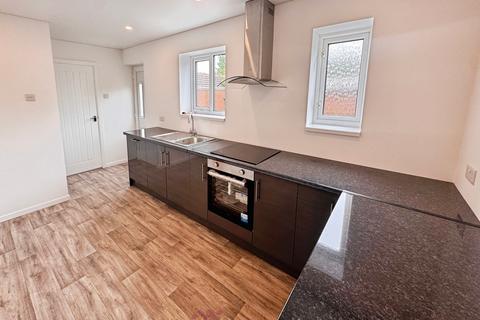30 High Hazel Road, Moorends, Doncaster, DN8 4QB