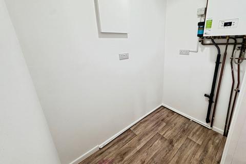 30 High Hazel Road, Moorends, Doncaster, DN8 4QB