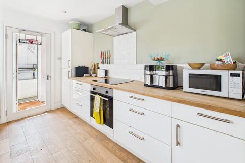 23 Manston Road, Exeter, EX1 2QA