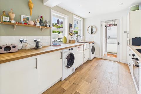 23 Manston Road, Exeter, EX1 2QA