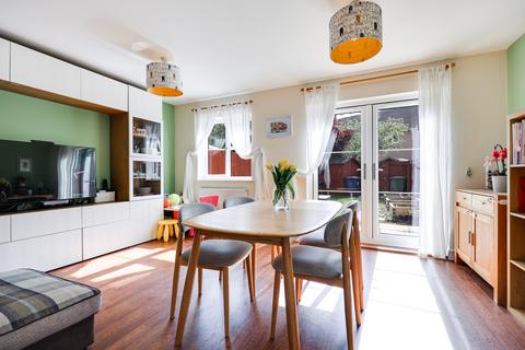 28 Roberts Way, Fulbourn, Cambridge, CB21 5AA