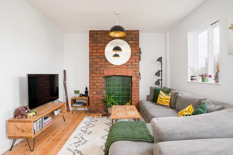 15 Gwilliam Street, Bristol, BS3 4LT