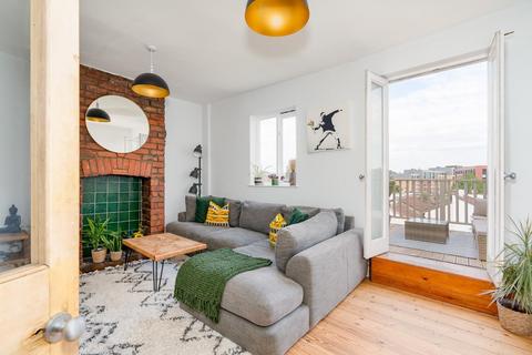 15 Gwilliam Street, Bristol, BS3 4LT