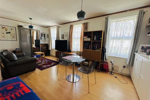 36 Thurbarn Road, London, SE6 3QE