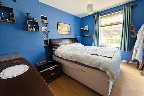 36 Thurbarn Road, London, SE6 3QE