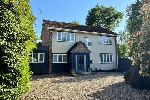 4 bedroom detached house for sale, Chipstead Lane, Lower Kingswood
