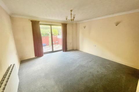 2 bedroom flat for sale, Stirling Court, Plymouth PL5
