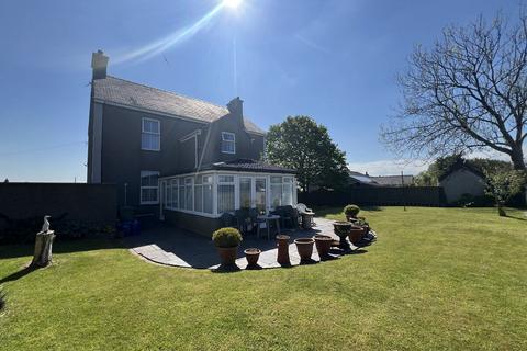 5 bedroom detached house for sale, Bodffordd, Llangefni, LL77