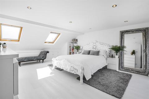 40 Brisbane Road, Reading, RG30 2PE
