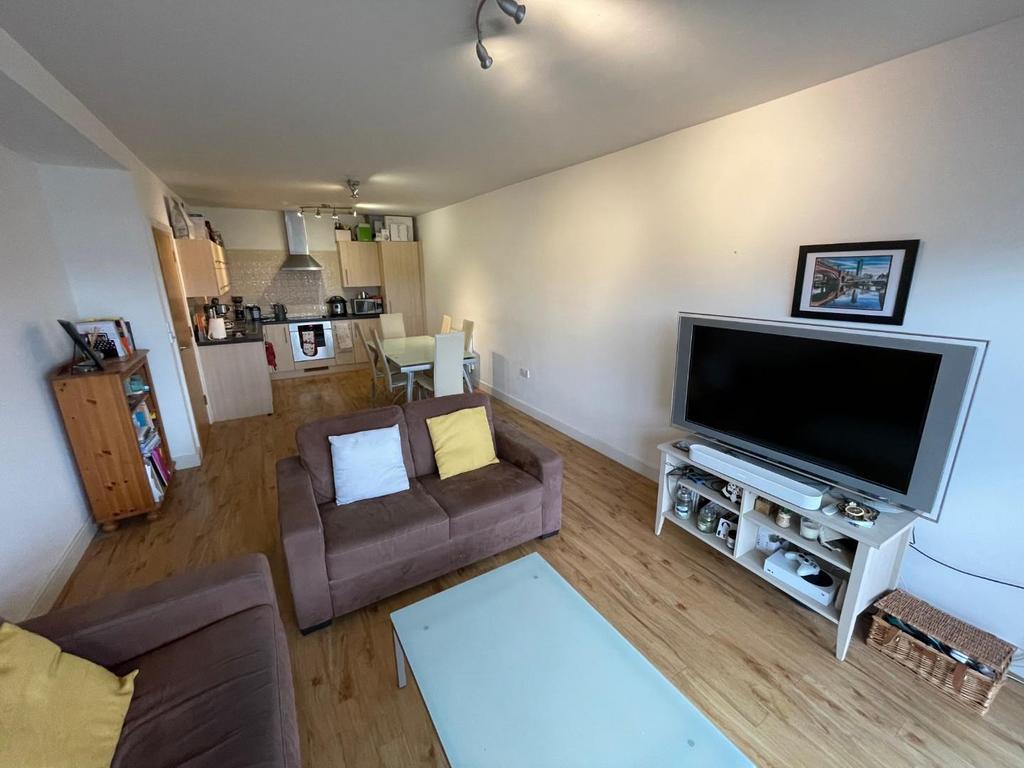 Lounge / Kitchen
