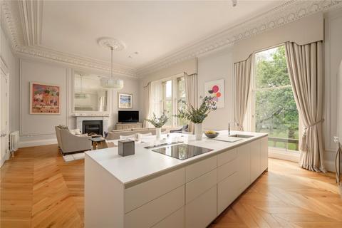 Flat 3, 42 Drumsheugh Gardens, Edinburgh, EH3 7SW