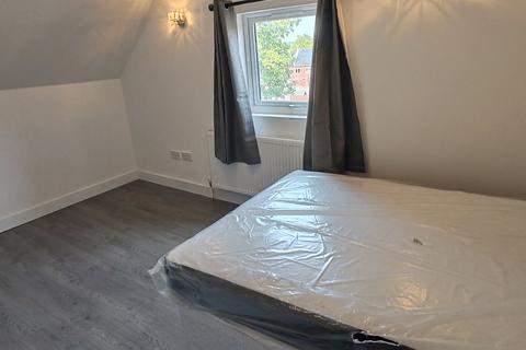 7 bedroom house of multiple occupation to rent, Horsefair, Rugeley WS15