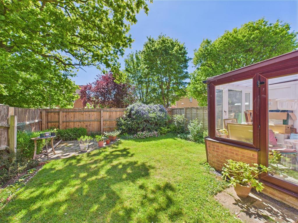 AD0420 Gdn.jpg