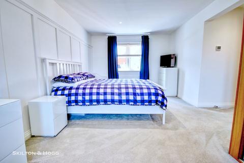 15 Cartmel Road, Daventry, NN11 2NY