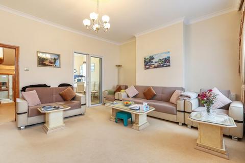 3 bedroom apartment for sale, Brockley Rise, London