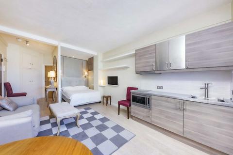 Studio to rent, Palace Gardens Terrace, London W8