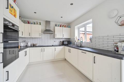 4 bedroom detached house for sale, Wheatear Road, Yatton, BS49