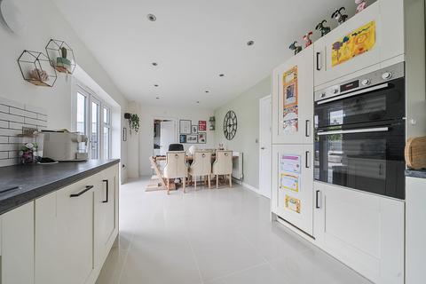 4 bedroom detached house for sale, Wheatear Road, Yatton, BS49