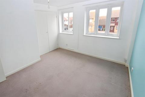 2 bedroom semi-detached house for sale, Colfe Way, Sittingbourne, Kent