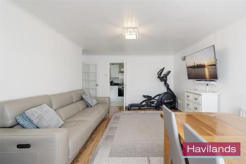 2 bedroom flat for sale, Adamsrill Close, Enfield