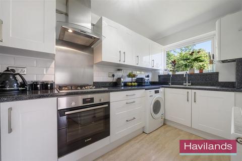 2 bedroom flat for sale, Adamsrill Close, Enfield