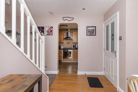 3 bedroom link detached house for sale, St. Marks View, Huddersfield HD3