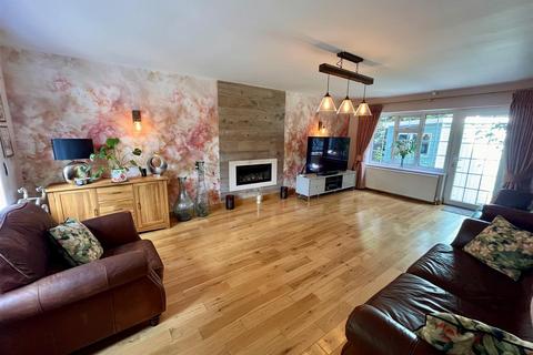 5 bedroom detached house for sale, Beaufort Chase, Wilmslow